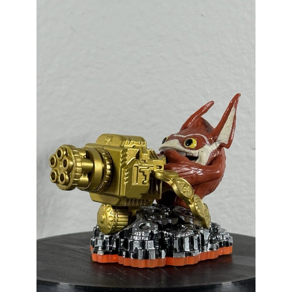 Skylanders GIANTS Character Figure: TRIGGER HAPPY (orange base)